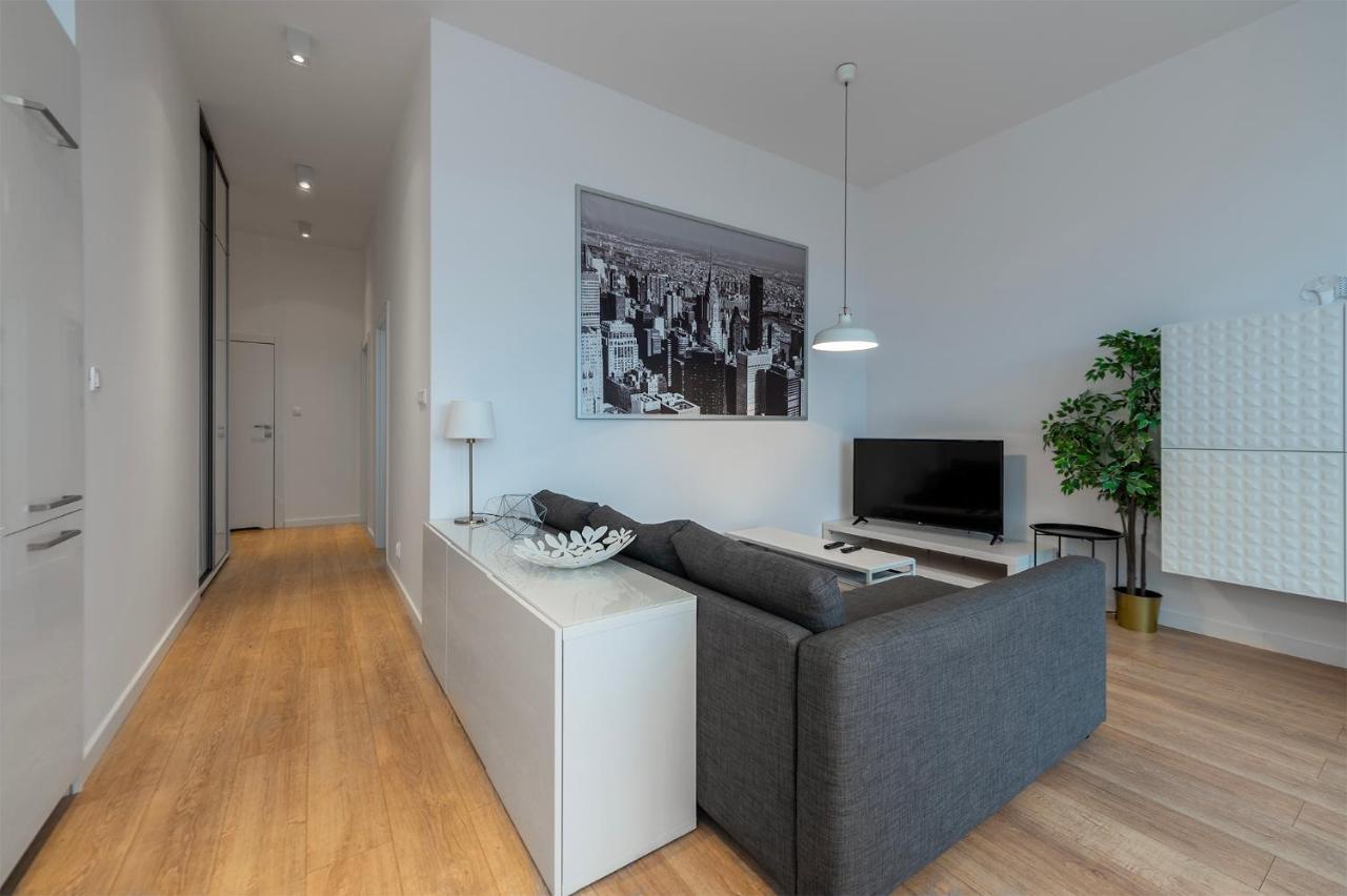 Apartamento Penthouse With A View Of Lodz & Free Parking Exterior foto