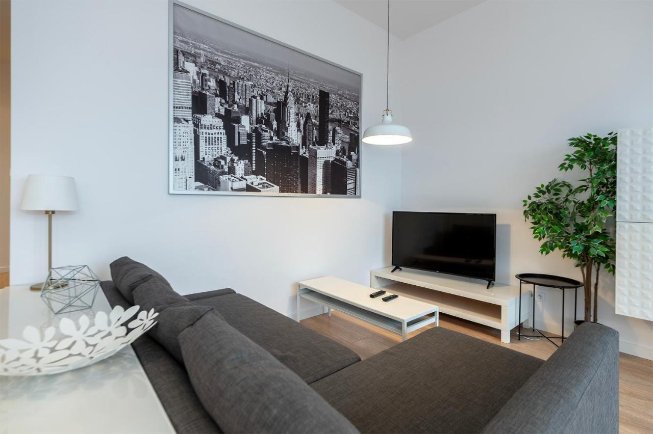 Apartamento Penthouse With A View Of Lodz & Free Parking Exterior foto